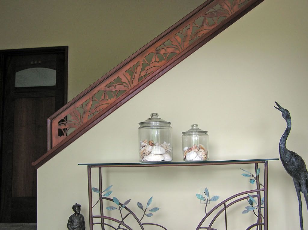 http://i893.photobucket.com/albums/ac133/lonowood/Florida%20Keys%20Home/flStairrailWeb.jpg
