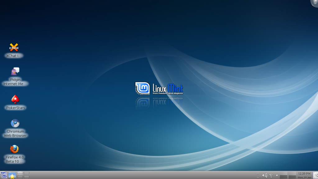 My Mint 11 KDE Desktop: