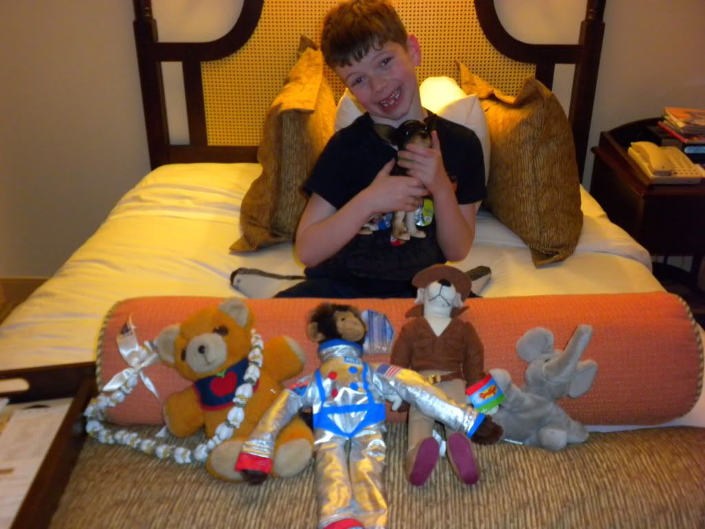 kids,traveling to Orlando,Loews Royal Pacific Beach Hotel,stuffed toys,toys as comfort items