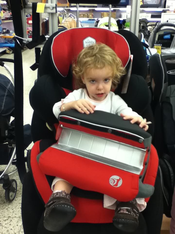 Playing with German car seats.. Chicco, Kiddy and more. Spongbob