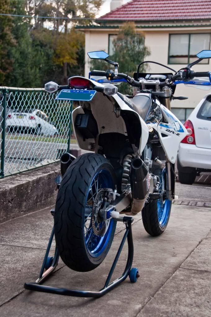 Yosh Dual Exhaust vs MRD on a DRZ400SM SuperMoto Junkie